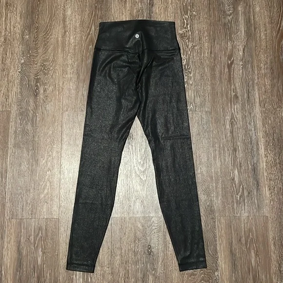 Beautiful Lululemon 3-piece Bundle. Size 6 - Picture 6 of 11